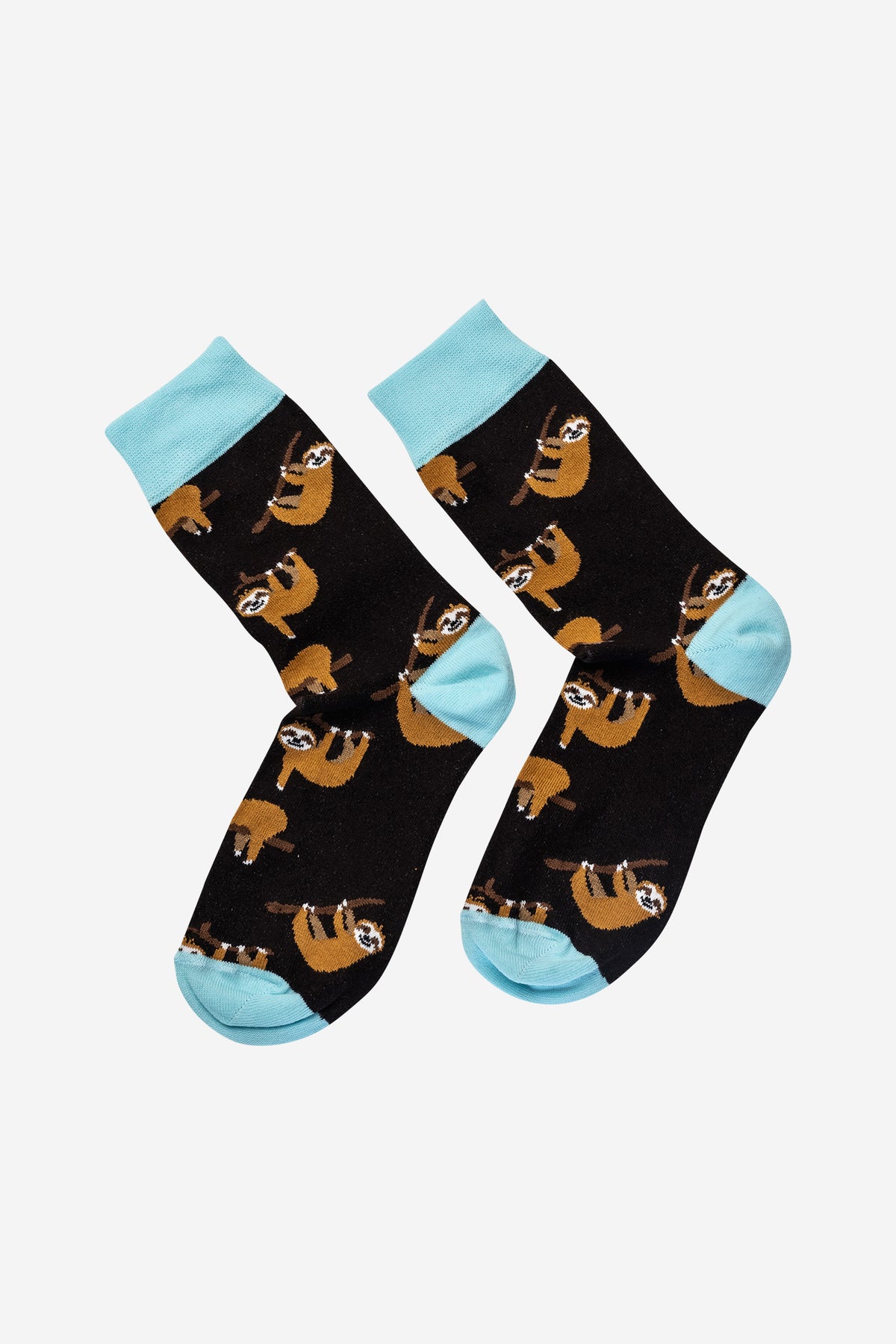 Mittellange, braune Unisex Socken mit Faultier Design. Zehen, Fersen und Bund in hellblau. Bequeme Passform