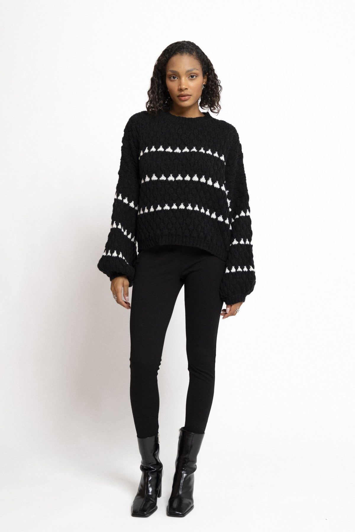 Version Tourist - Grobstrickpullover mit Herzmuster