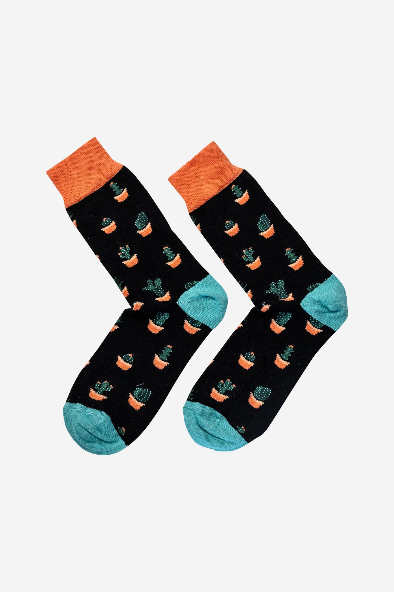 Schwarze Socken mit blauen und orangen Details und Kaktus-Muster. Unisex, mittellang und angenehme Passform