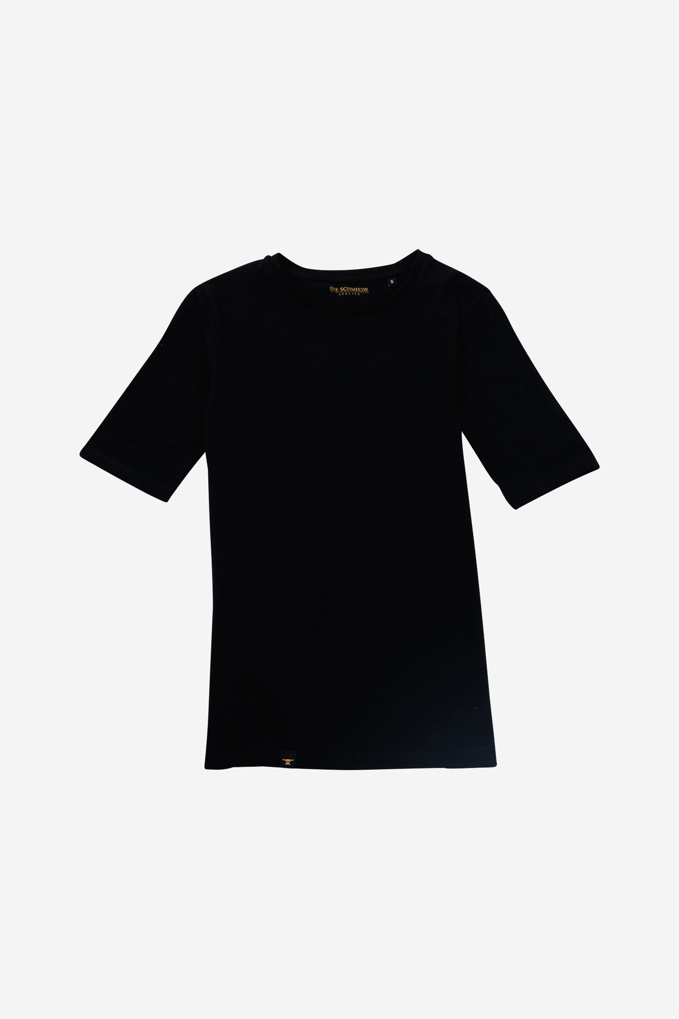 DIE SCHMIEDE Damen T-Shirt schwarz aus Baumwolle, eng anliegend und talliert, etwas längere Ärmel und Rundhals Ausschnitt