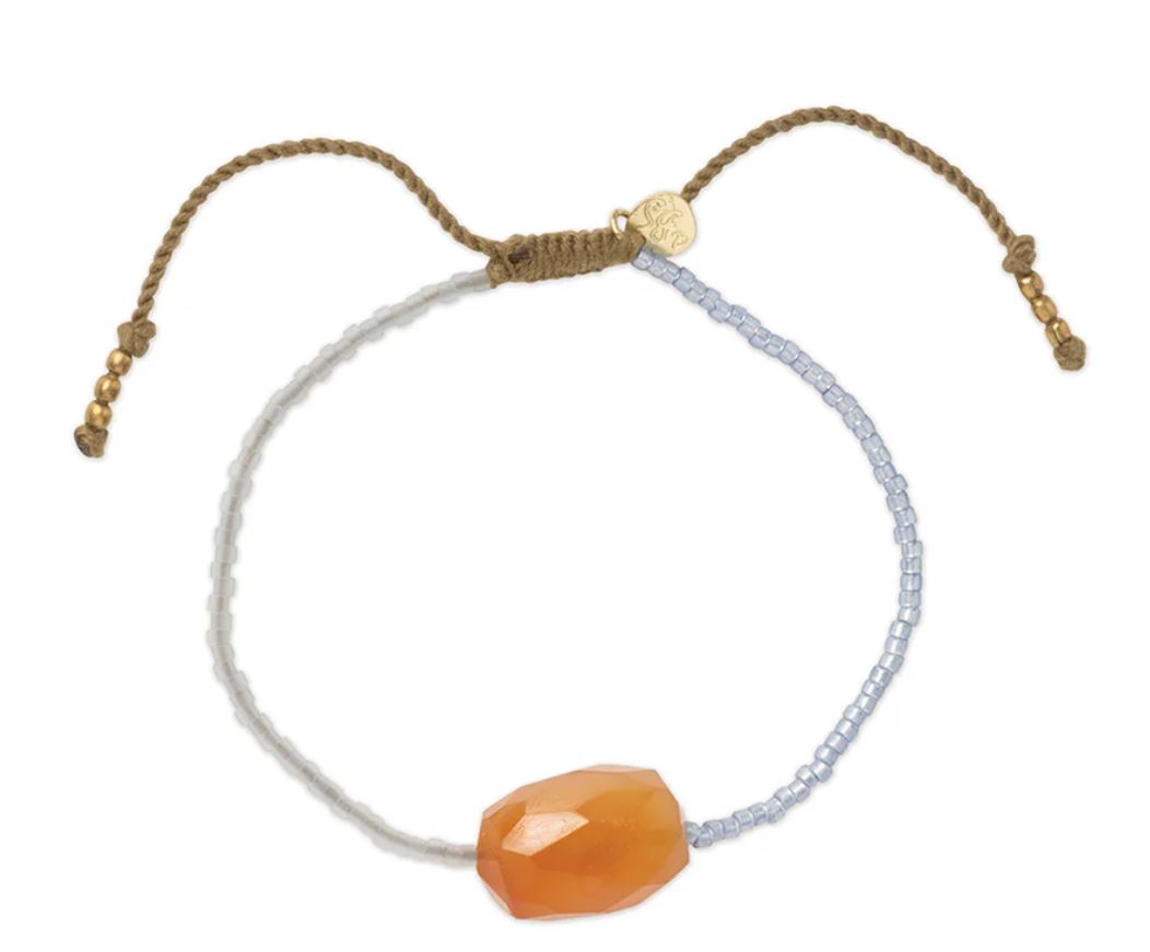 Gaze Carnelian Bracelet