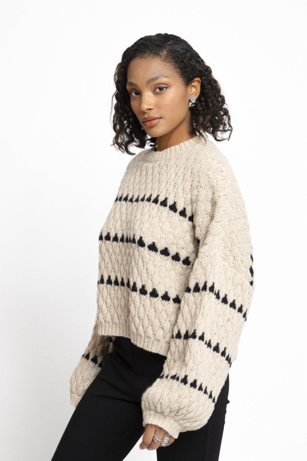 Version Tourist - Grobstrickpullover mit Herzmuster