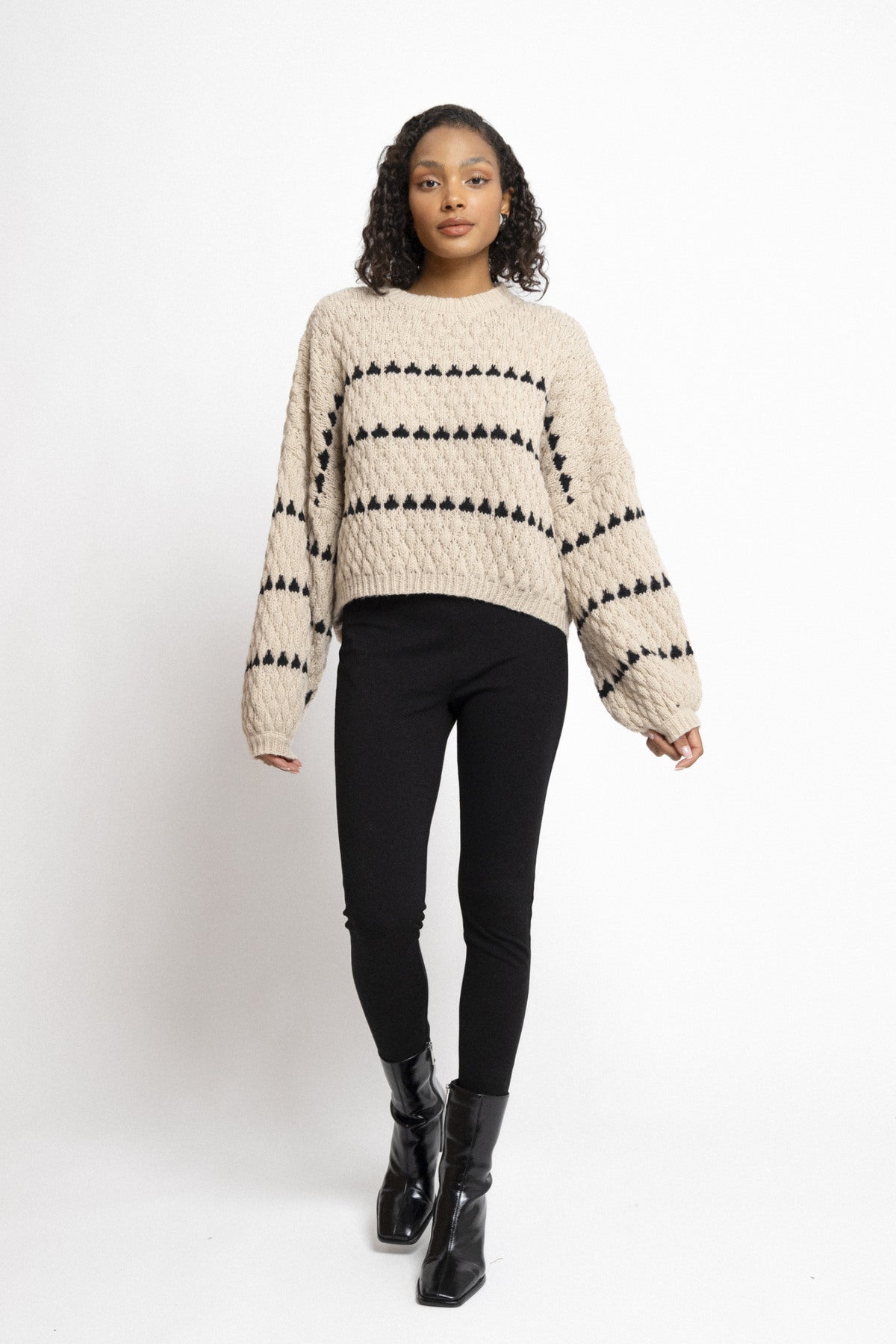 Version Tourist - Grobstrickpullover mit Herzmuster